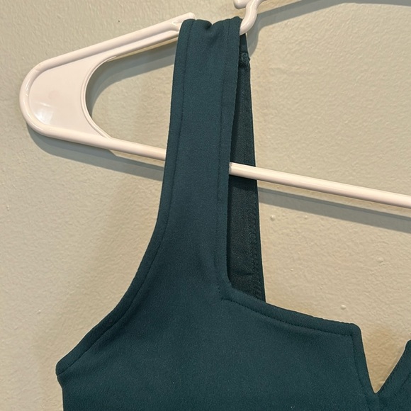MARIKA SPORTS BRA SIZE SMALL - Picture 7 of 9
